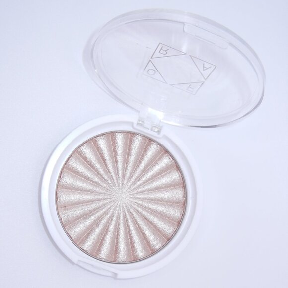 NEW - Ofra Highlighter in shade Blissful (full-size) - Picture 1 of 2